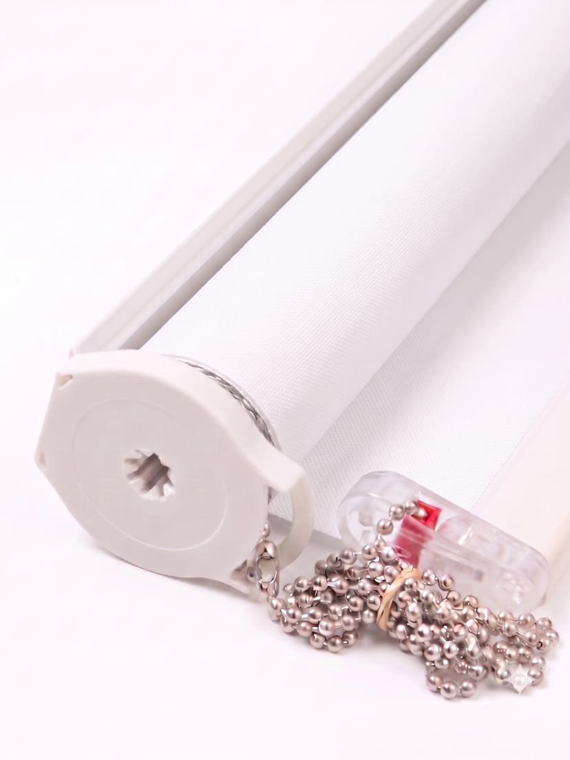 White blackout roller shade fabric