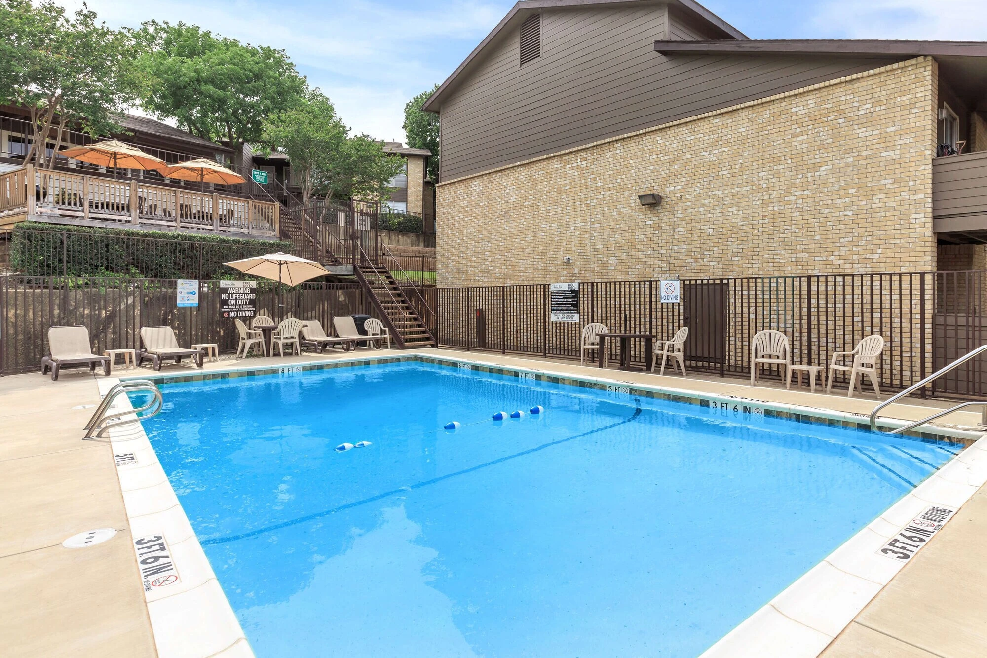 Appian Way North Richland Hills - Apartment building exterior